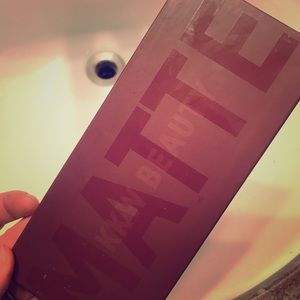 KKW Beauty Matte palette